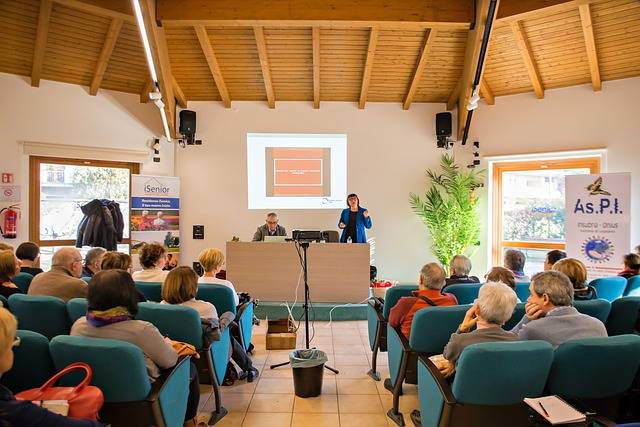Développer sa carrière en commerce : focus sur les formations professionnelles